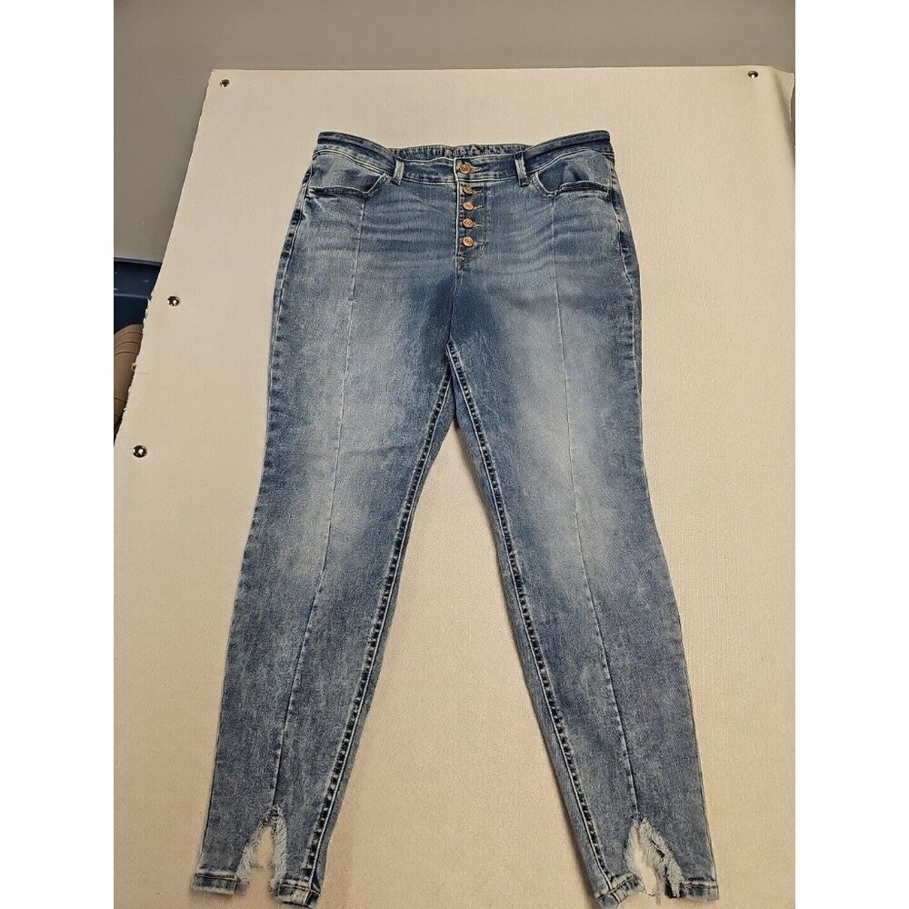 Maurices M Jeans High Rise Button Fly Frayed Hem Skinny Jeans Light Wash XL REG